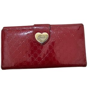 GUCCI Microguccissima Heart Leather Wallet!